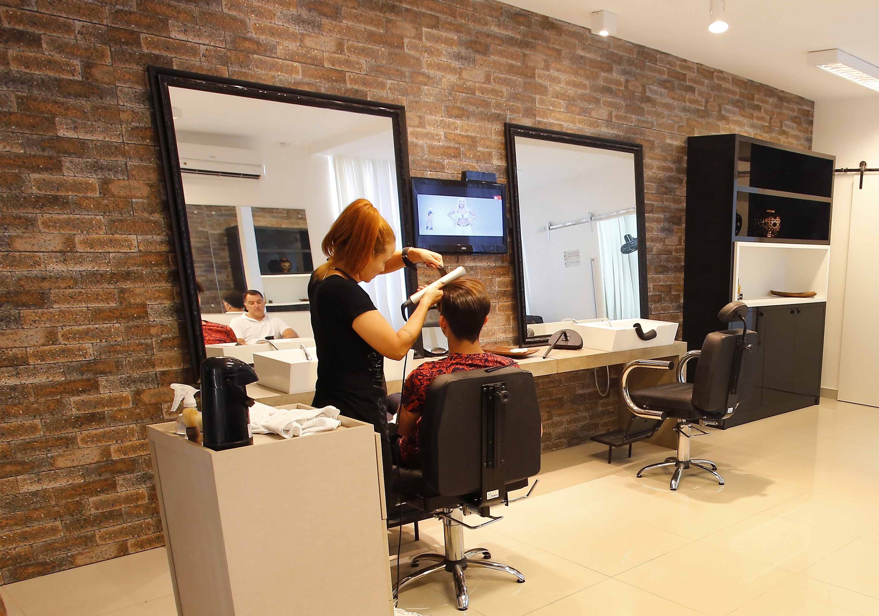 Recomenda&ccedil;&atilde;o &eacute; deixar 1,5 metros entre uma cadeira e outra