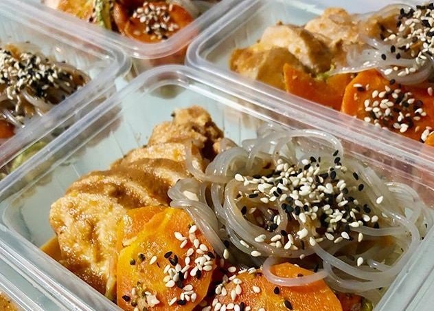 A produ&ccedil;&atilde;o de kits congelados foi recuperada com 12 kits por semana. Antes, eram 14