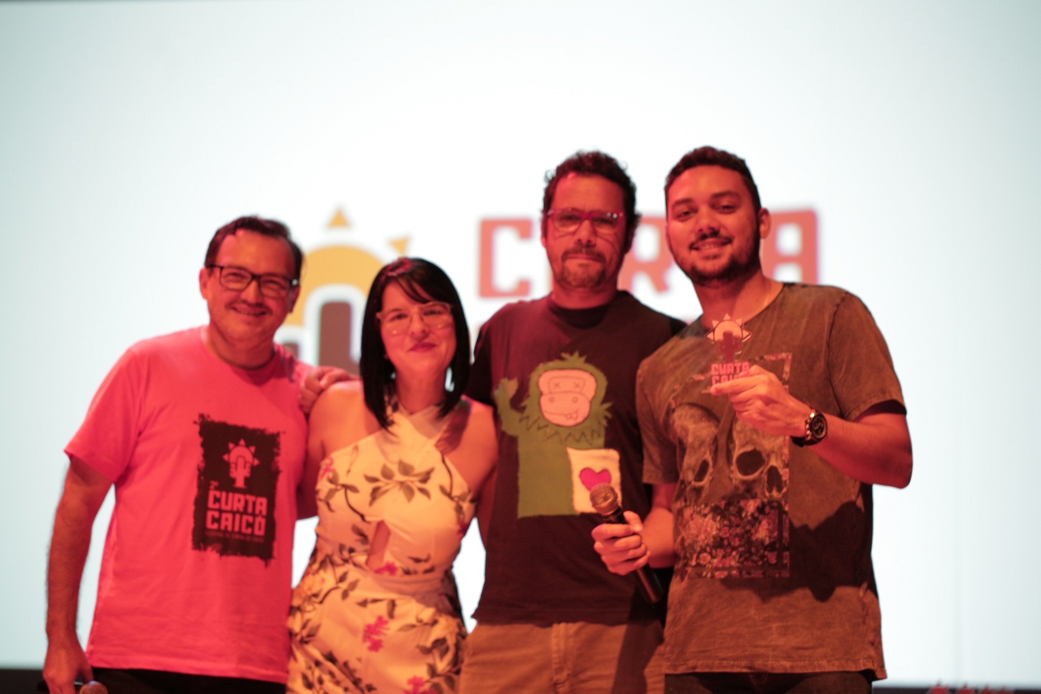 Raildon Lucena (&agrave; esquerda) com diretores de cinema na edi&ccedil;&atilde;o de 2019 do Festival Curta Caic&oacute;