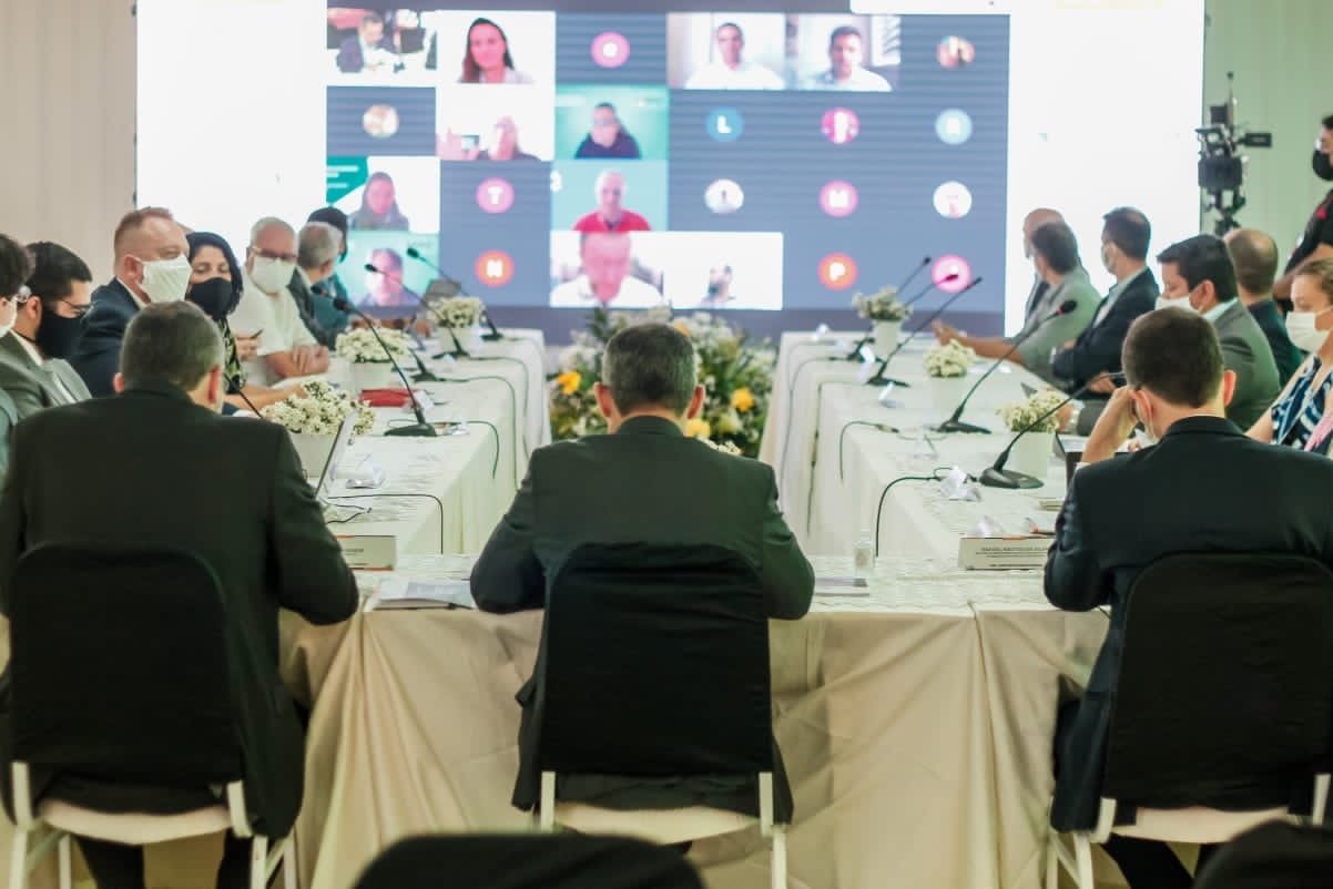 Mesa Reate discute gargalos na &aacute;rea durante o Mossor&oacute; Oil & Gas Expo