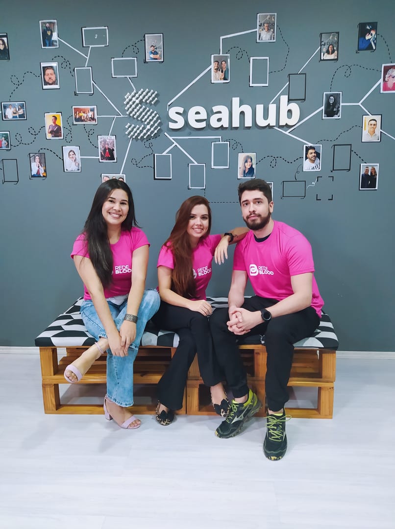 Jovens empreendedores de neg&oacute;cios de impacto social