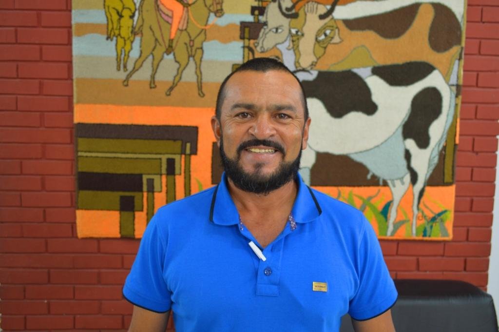 Meliponicultor Ivan Santa Rosa est&aacute; confiante na regulamenta&ccedil;&atilde;o 